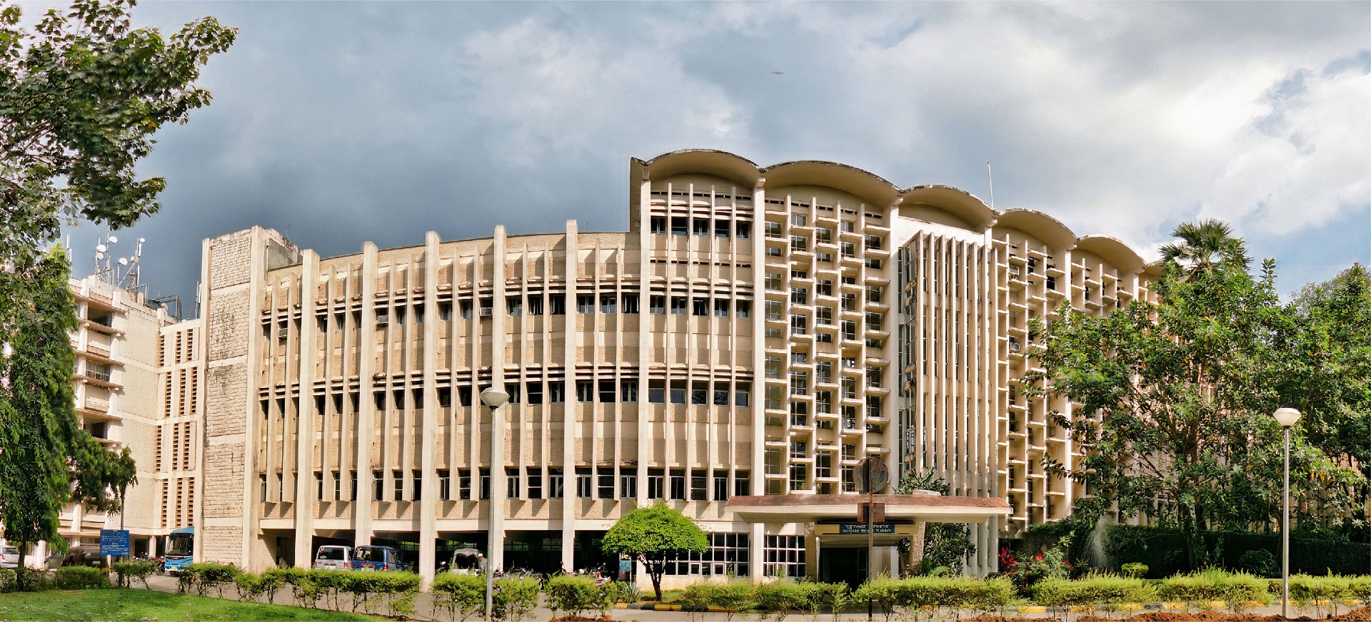 IIT Bombay Reduces Penalties for Students in Controversial Play 'Raahovan'